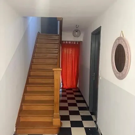 아파트 Chambre Dans Belle Maison